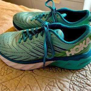 Hoka One One Teal Running Shoes Womens Size 8 - only worn 5 times!